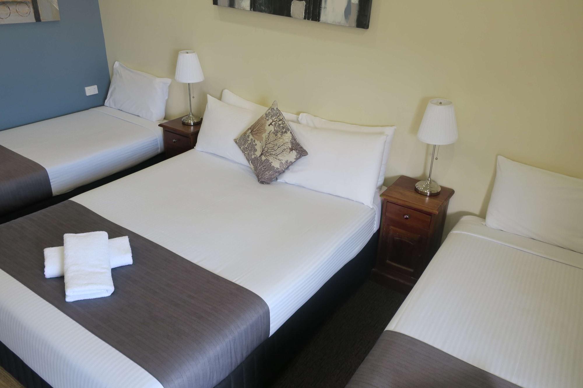 Motel Motor Inn, Sure Collection By Bw