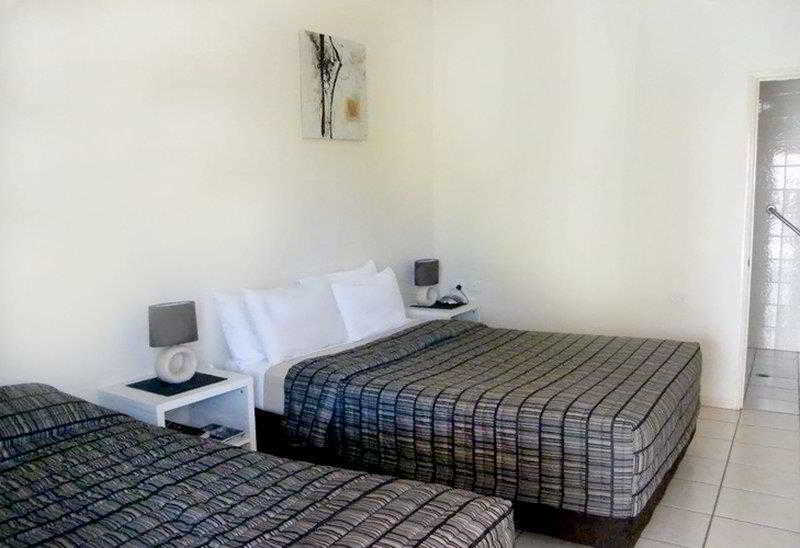 Motor Inn, Sure Collection By Bw 4*