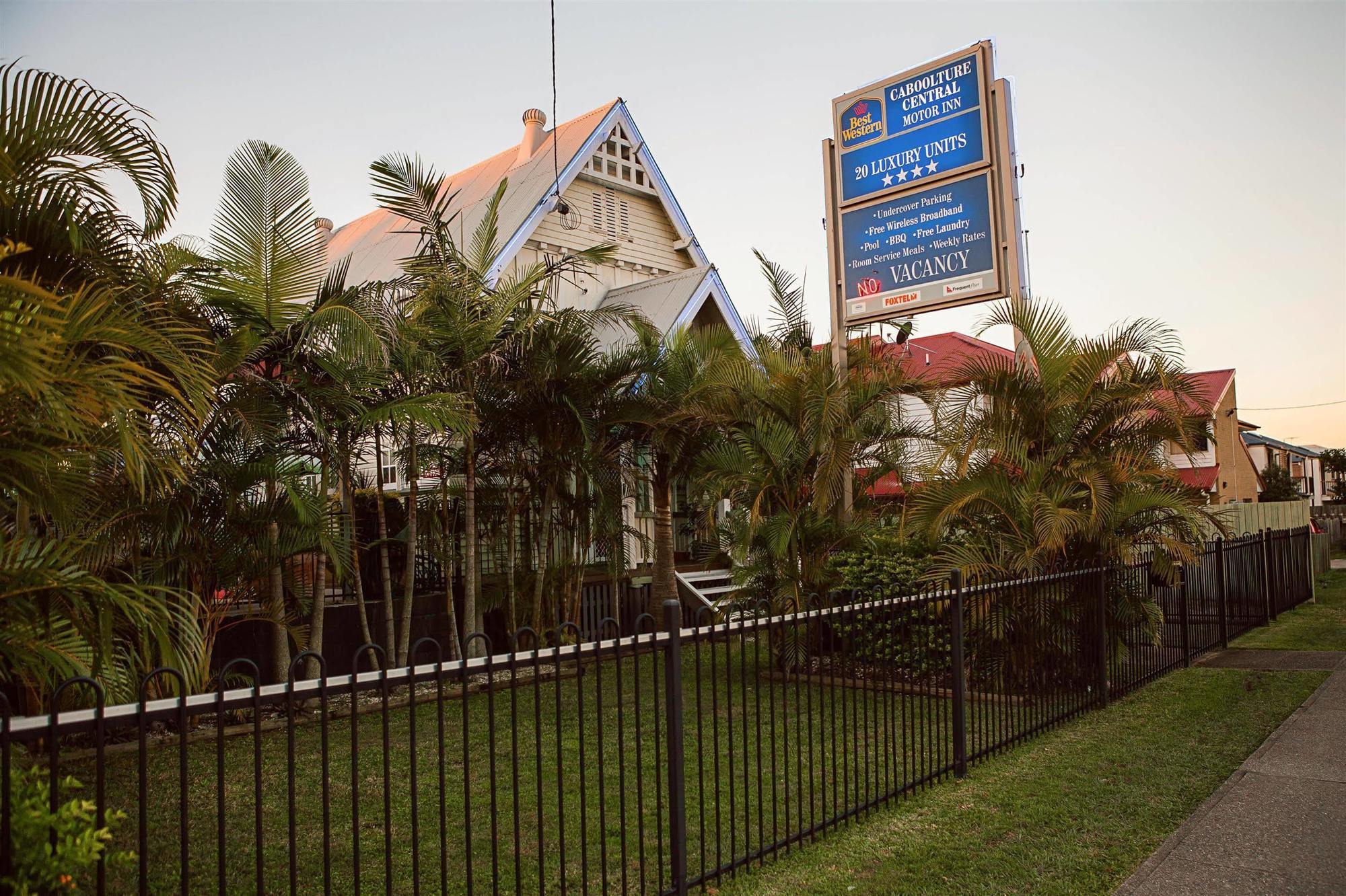 Motor Inn, Sure Collection By Bw Caboolture